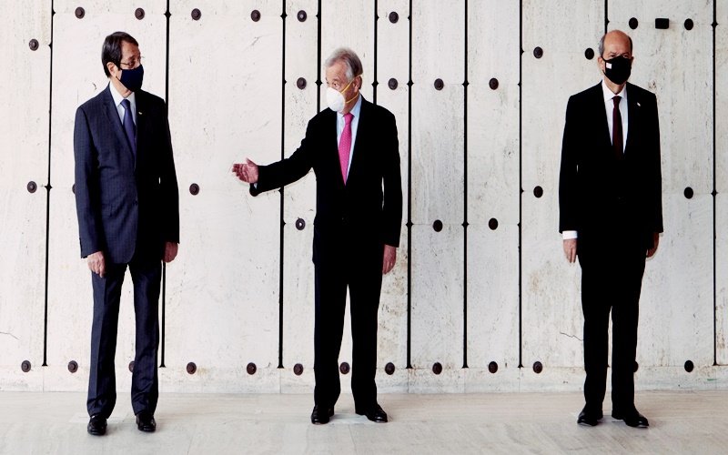 anastasiadesgenevitatargouteres.jpg