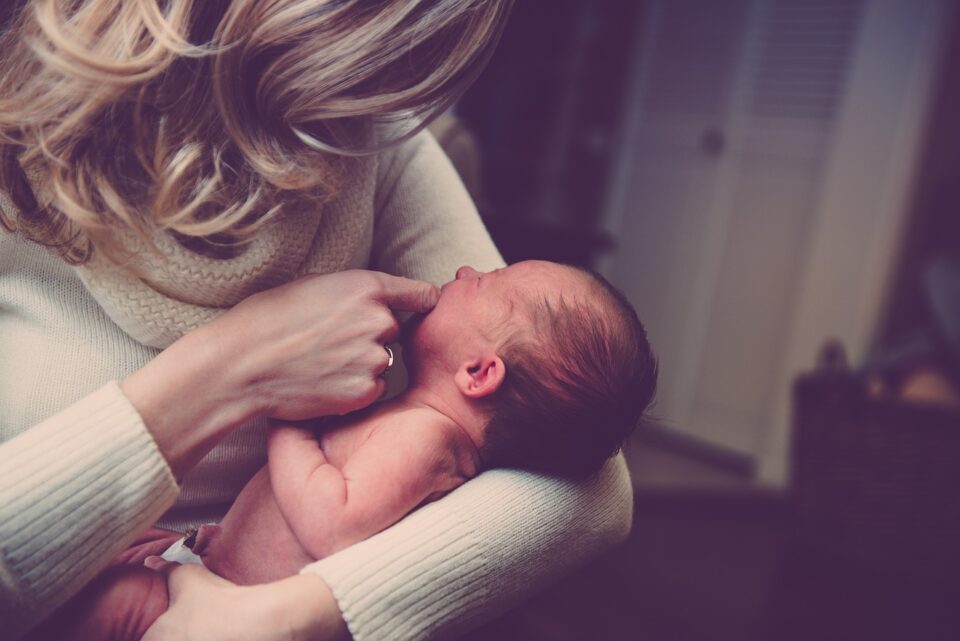 baby-821625_1280-960x641.jpg