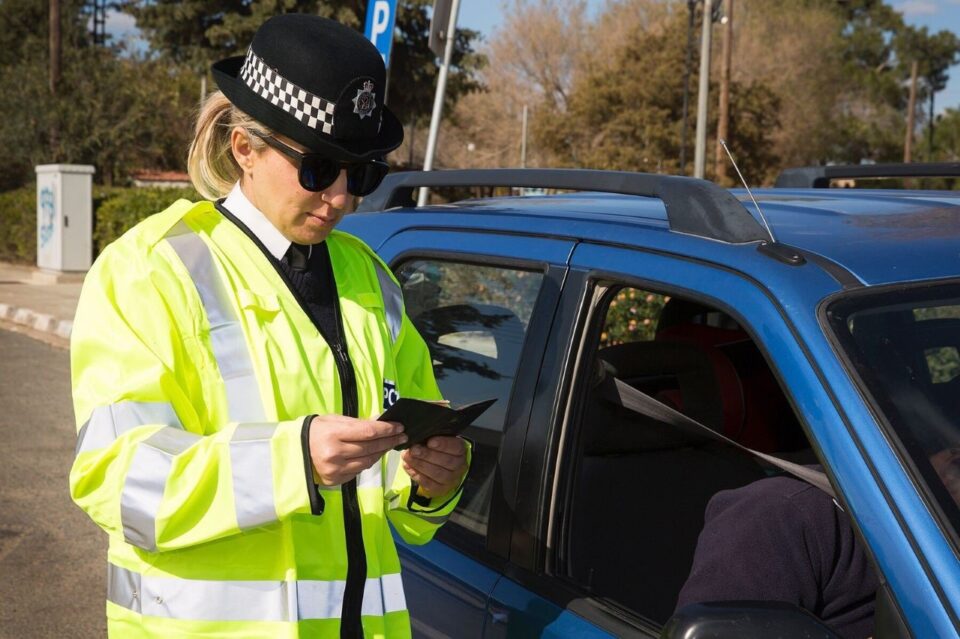 Bases-police-960x639.jpg