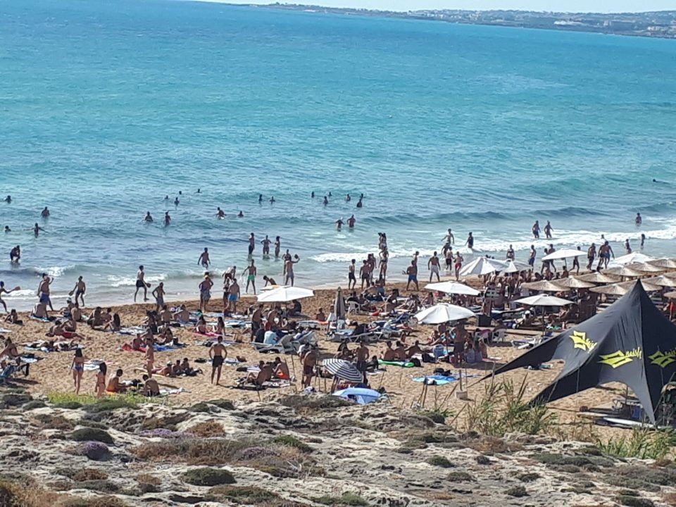 beach-960x720.jpg