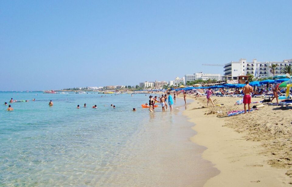 cyprus-business-now-tourism-protaras-tourists-960x615.jpg