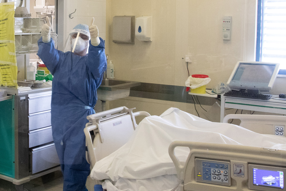 Cyprus-covid-nurse-hospital.jpg