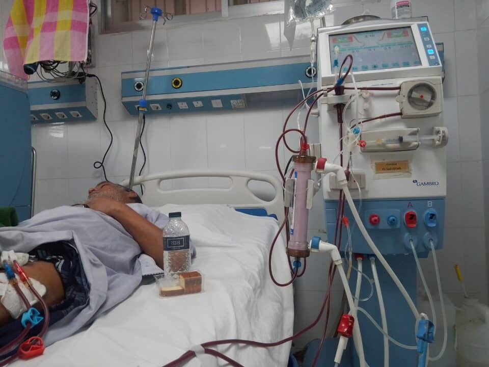 Dialysis-patient-960x720.jpg
