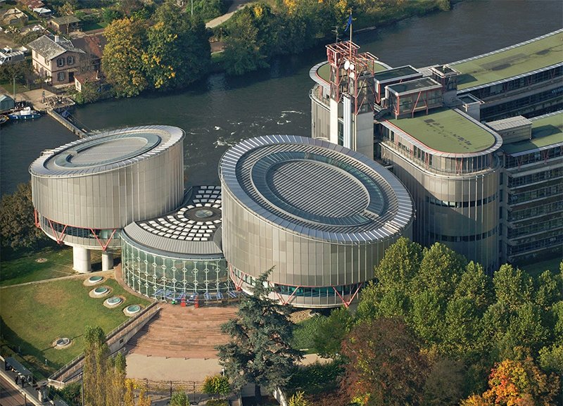 echr2.jpg