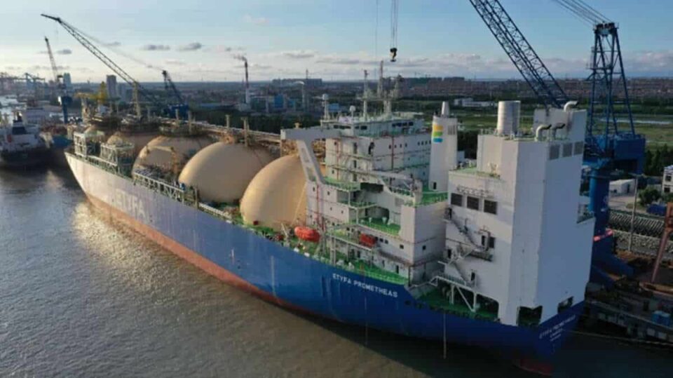 feature-kyriacos-The-Etyfa-Prometheas-the-FSRU-Floating-Storage-Regasification-Unit-is-still-i...jpg