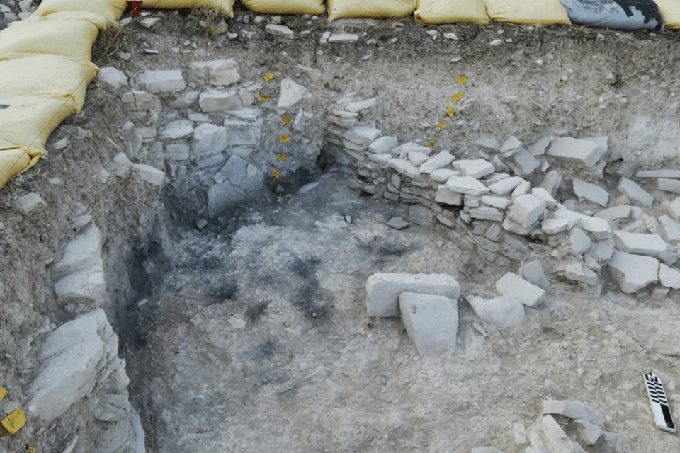 Kalavasos-archeology-dig-2-960x640.png