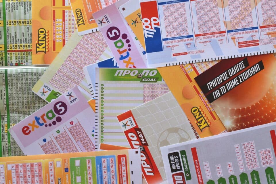 lottery-scratch-cards-bingo-gambling-960x640.jpg