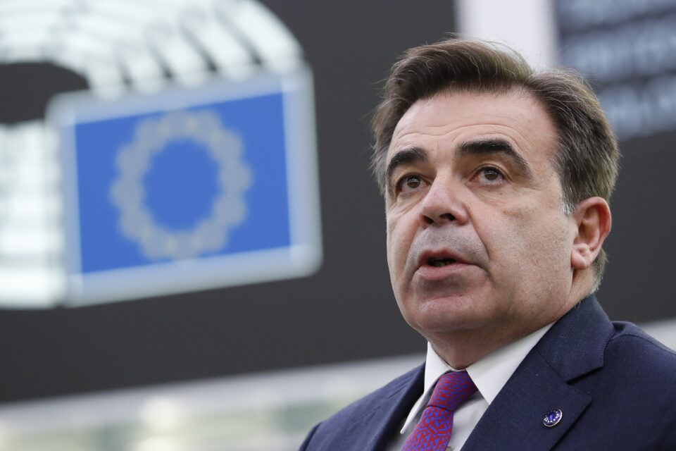 Margaritis-Schinas-960x640.jpg