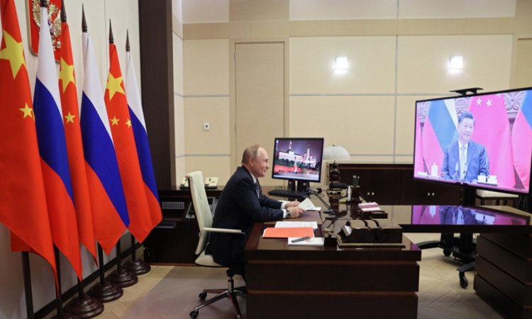 poutin-sitziping.jpg