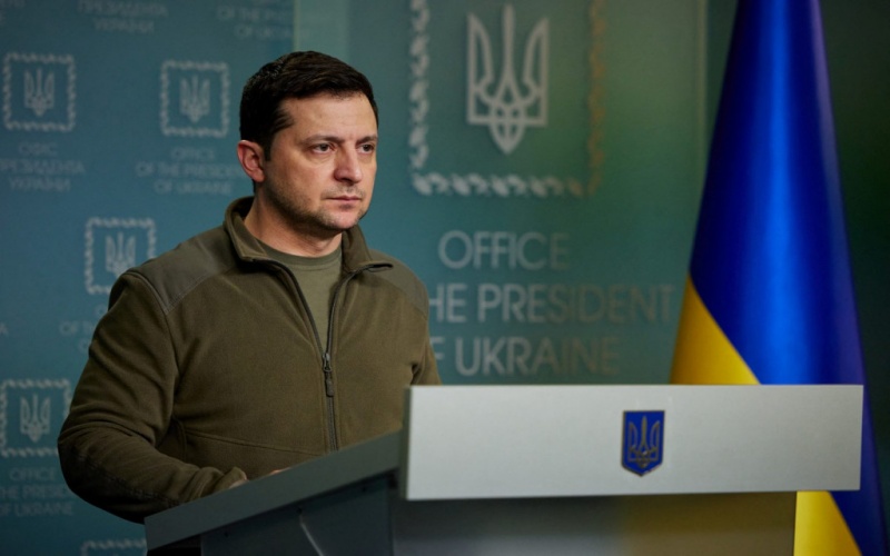 2022-02-25T060138Z_637863163_RC2UQS9F4JCX_RTRMADP_5_UKRAINE-CRISIS-ZELENSKIY-RUSSIA-STRIKES-10...jpg