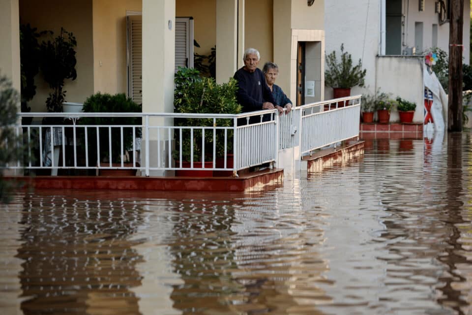 2023-09-08T085844Z_848457196_RC2643A3G5GN_RTRMADP_3_EUROPE-WEATHER-GREECE-FLOODS-960x640.jpg