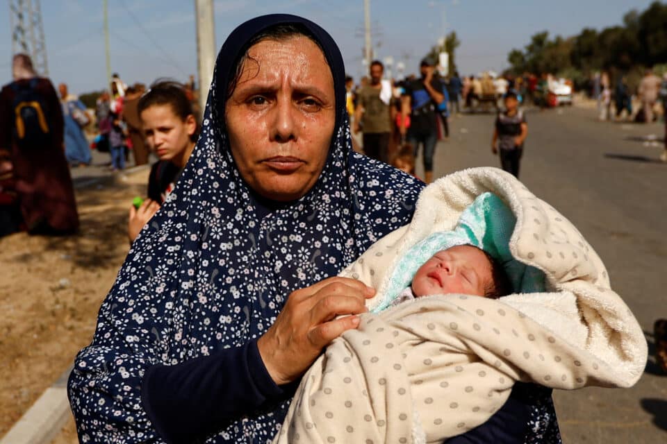2023-11-10T162951Z_1103432888_RC2BA4AVPFI8_RTRMADP_3_ISRAEL-PALESTINIANS-960x640.jpg