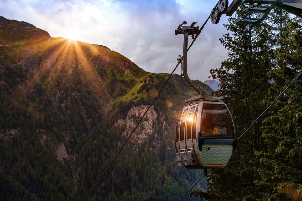 cable-car-3633152_1280-960x640.jpg