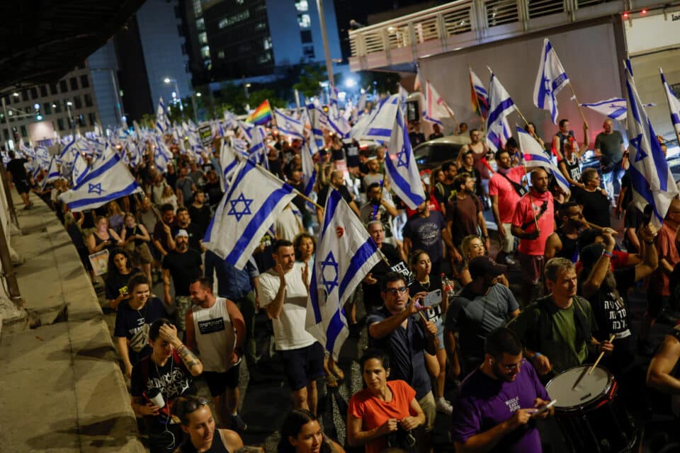 comment-dyer-Protesters-attend-a-demonstration-against-Israeli-Prime-Minister-Benjamin-Netanya...jpg