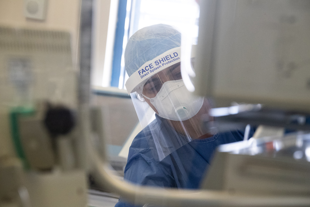 Cyprus-covid-nurse-hospital3.jpg