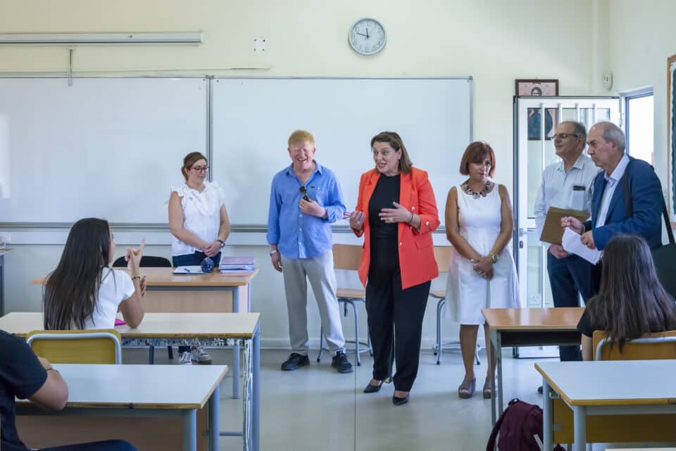 education-minister-agios-antonios-960x641.jpg