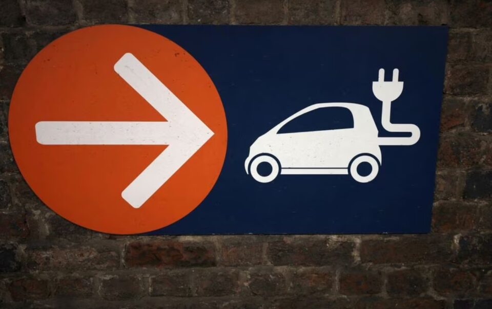 electric-car-vehicle-ev-960x604.jpg