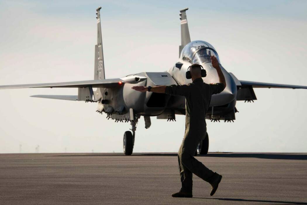 F_15.jpg