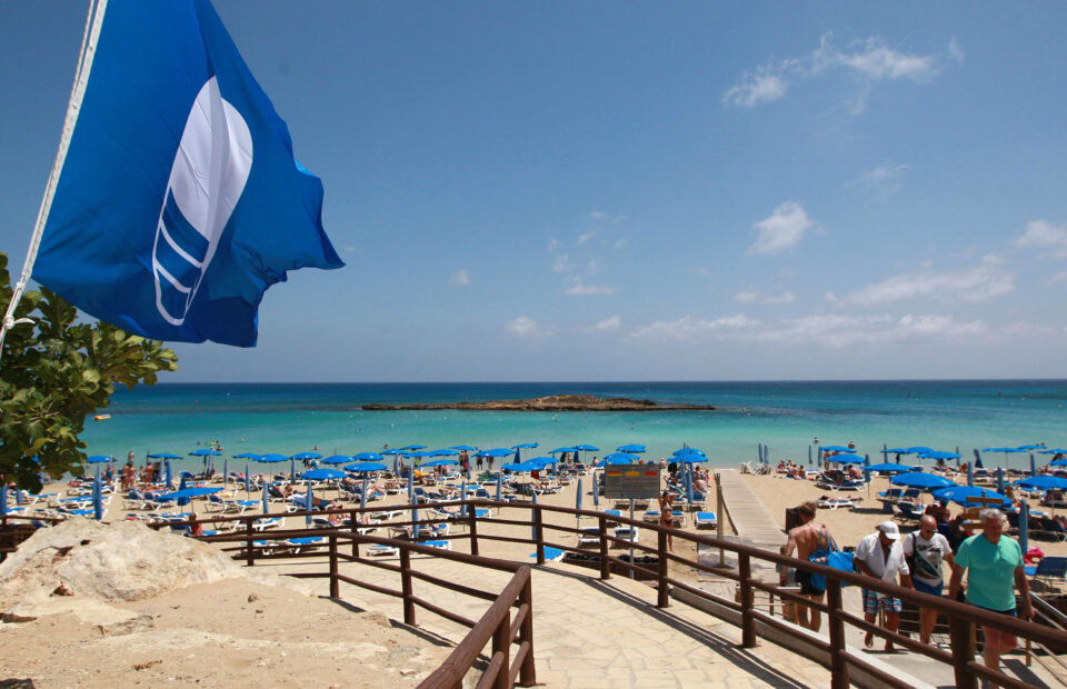 feature-iole-Fig-Tree-bay-in-Protaras-is-one-of-those-awarded-a-Blue-Flag-status-960x620.jpg