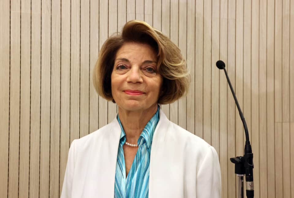 Health-minister-Popi-Kanari-960x646.jpg