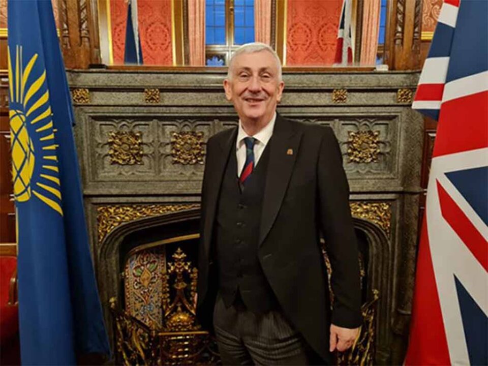 hoyle-960x720.jpg