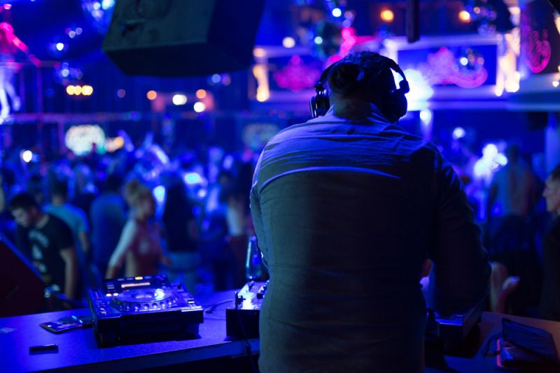 italy-bans-new-year-events-amid-record-high-covid-surge.jpg
