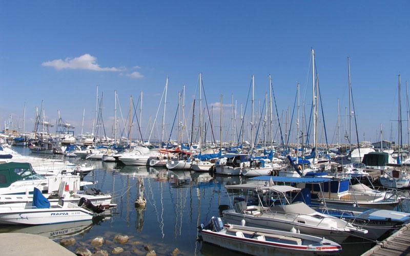 larnaca-marina.jpg