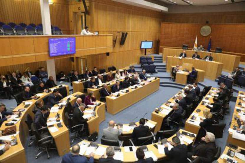 Parliament-in-sessson.jpg