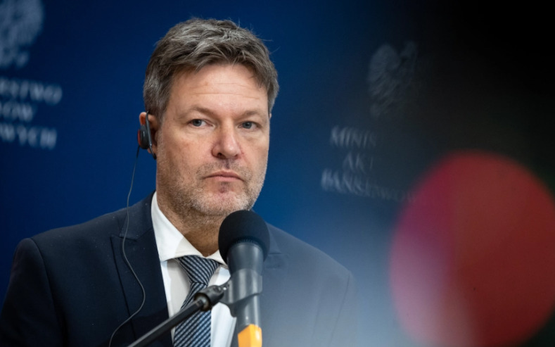 robert-germanias.jpg
