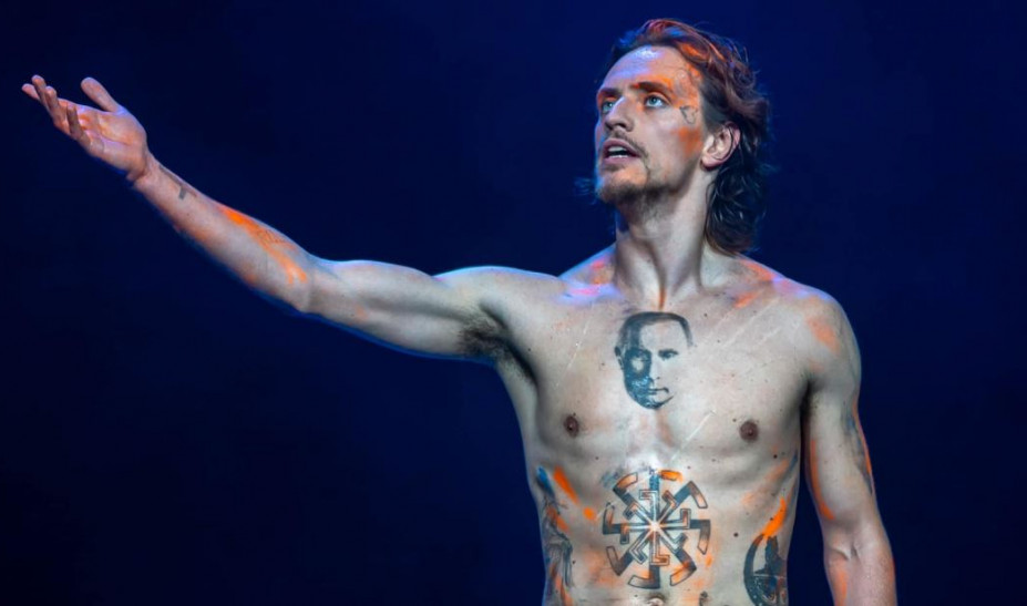sergei-polunin-pigi-facebook.jpg