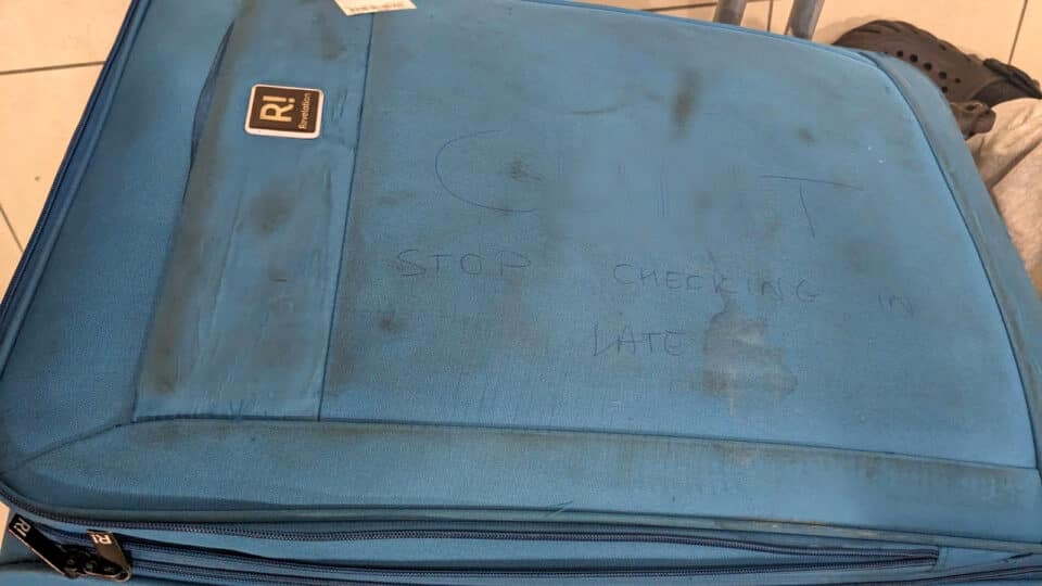 Suitcase-with-blur-960x540.jpg