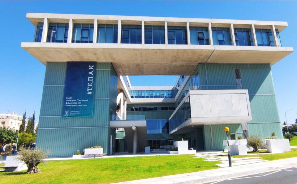 tepak-papahos-960x596.jpg