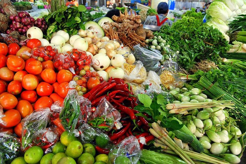 Thai_market_vegetables_01.jpg