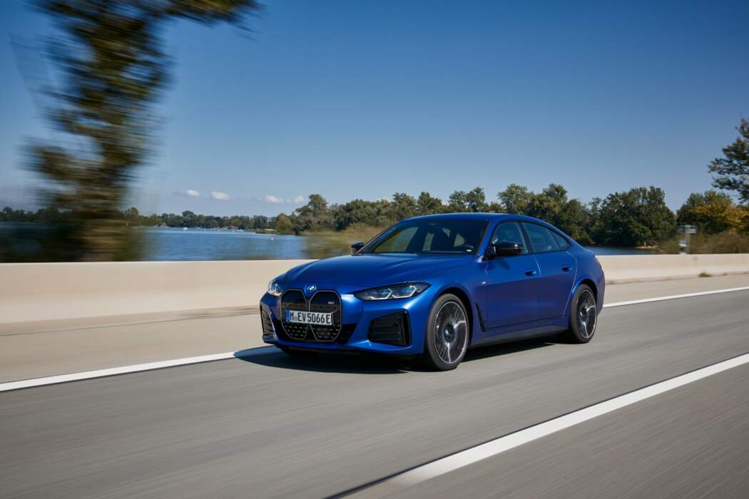 THE-NEW-BMW-i4-1.jpg