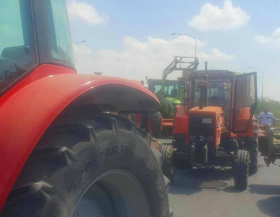tractors-960x743.jpg