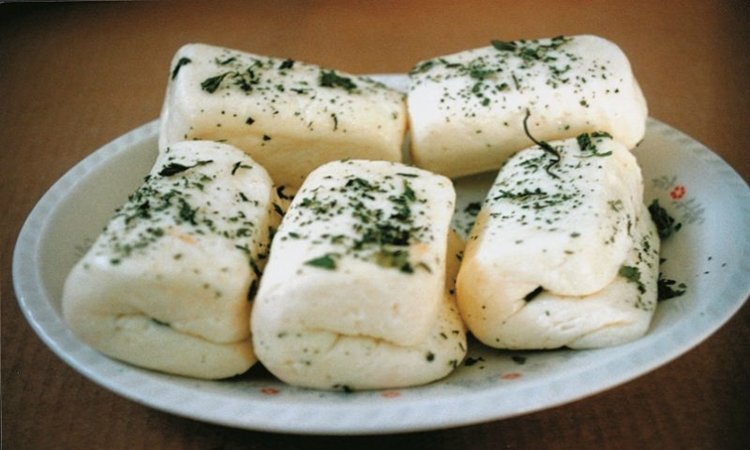 XALOUMI.jpg