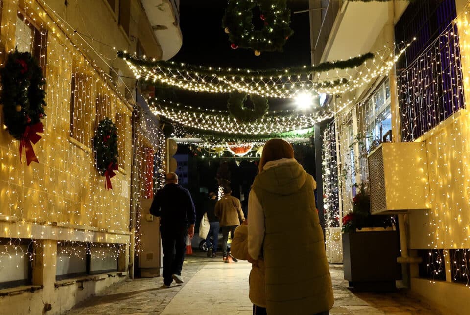 xmas-laiki-geitonia-960x644.jpg
