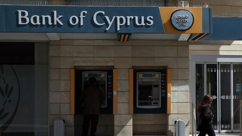8761c1e0-2013-03-29-cyprus-banks-to-open-for-first-full-day-since-lockdown-image.jpg