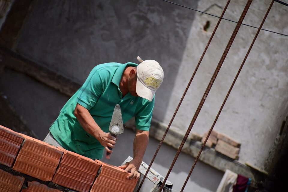 builder-960x640.jpg