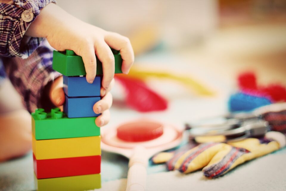 child-1864718_1280-960x640.jpg