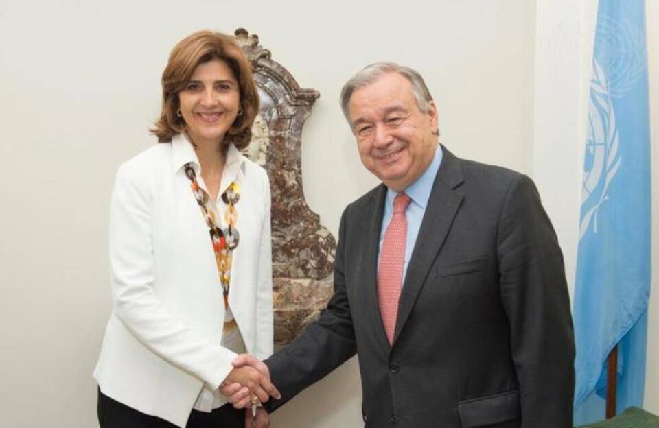 comment-alper-The-new-Cyprus-envoy-Maria-Angela-Holguin-Cuellar-with-UN-Secretary-General-Anto...jpg