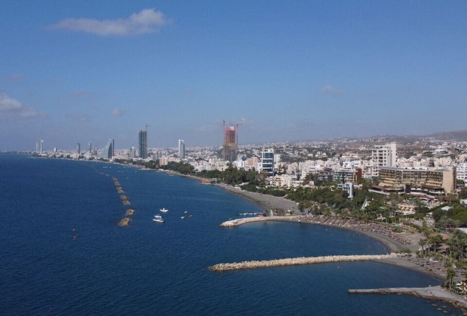 comment-efi-The-property-is-near-downtown-Limassol-960x650.jpg