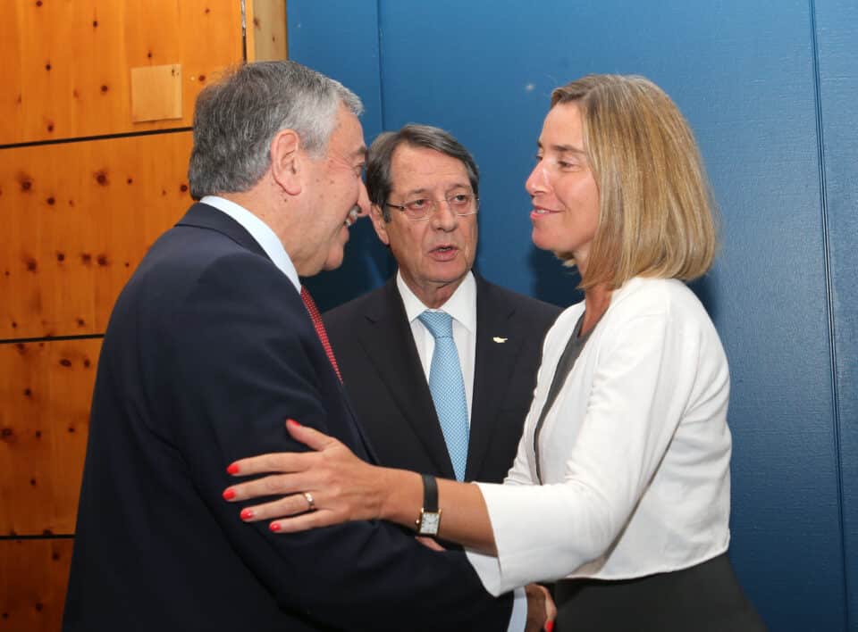 comment-eliades-The-former-EU-foreign-policy-chief-Federica-Mogherini-Mustafa-Akinci-and-Nicos...jpg