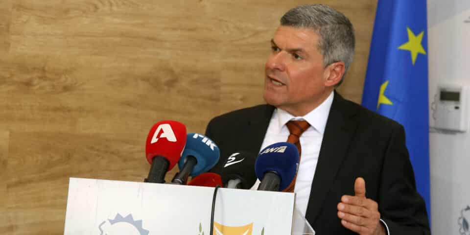 Energy-minister-960x480.jpg
