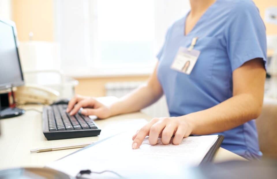hospital-healthcare-nurse-doctor-960x622.jpg