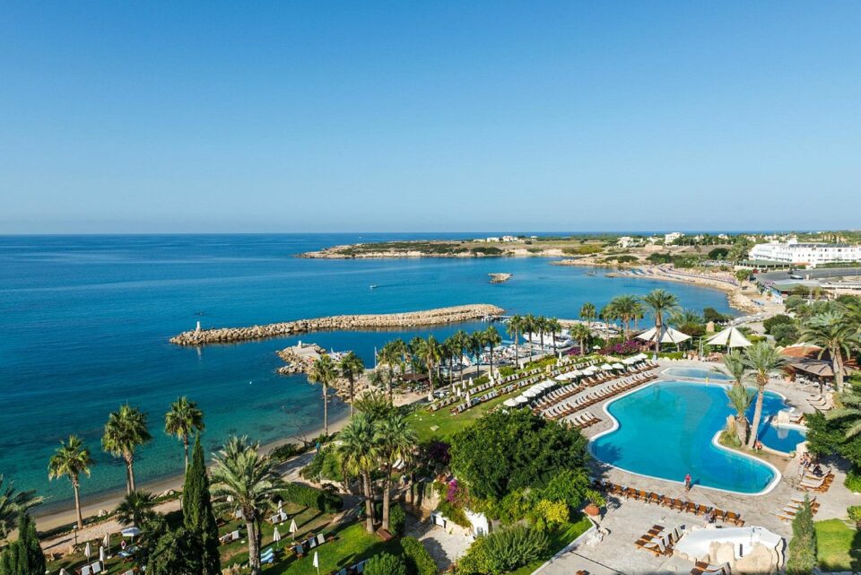 Hotel-Industry-960x641.jpg
