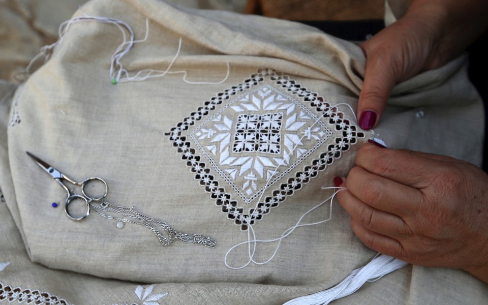 lefkara-lace.jpg
