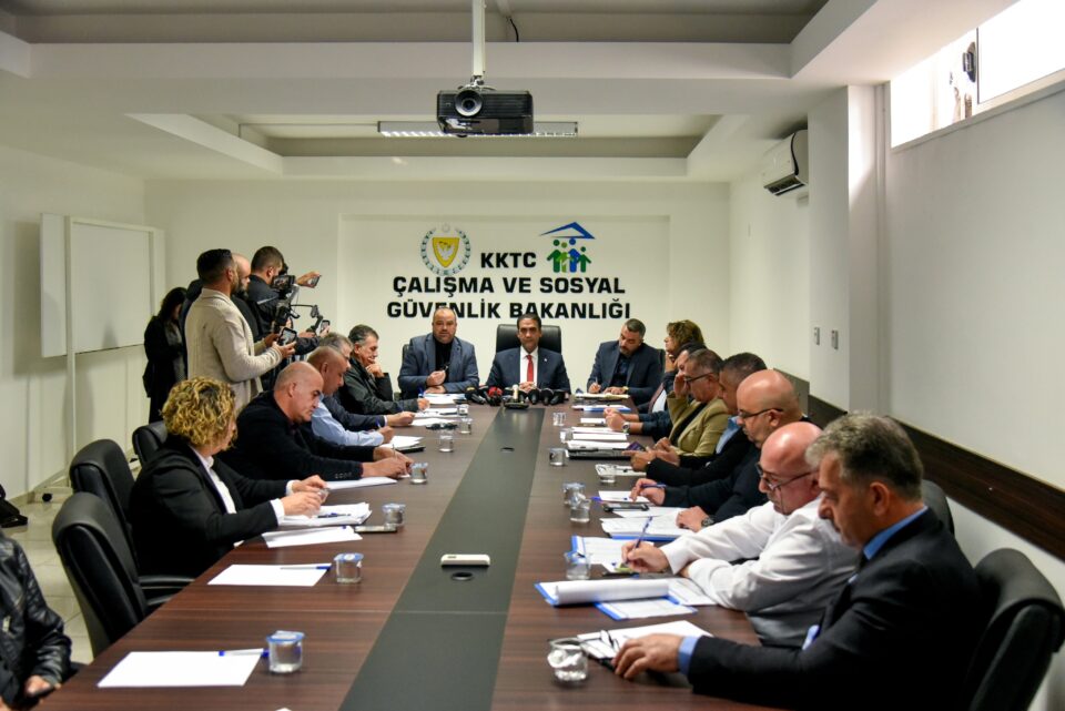 north-minimum-wage-commission-Tak-960x641.jpg