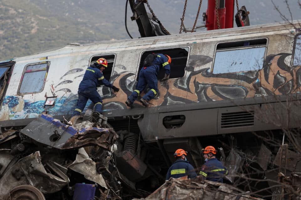 Rescuers-operate-at-the-site-of-a-crash-where-two-trains-collided-960x640.jpg