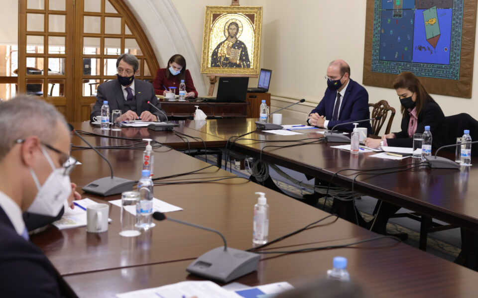 ukraine-meeting-960x599.jpg